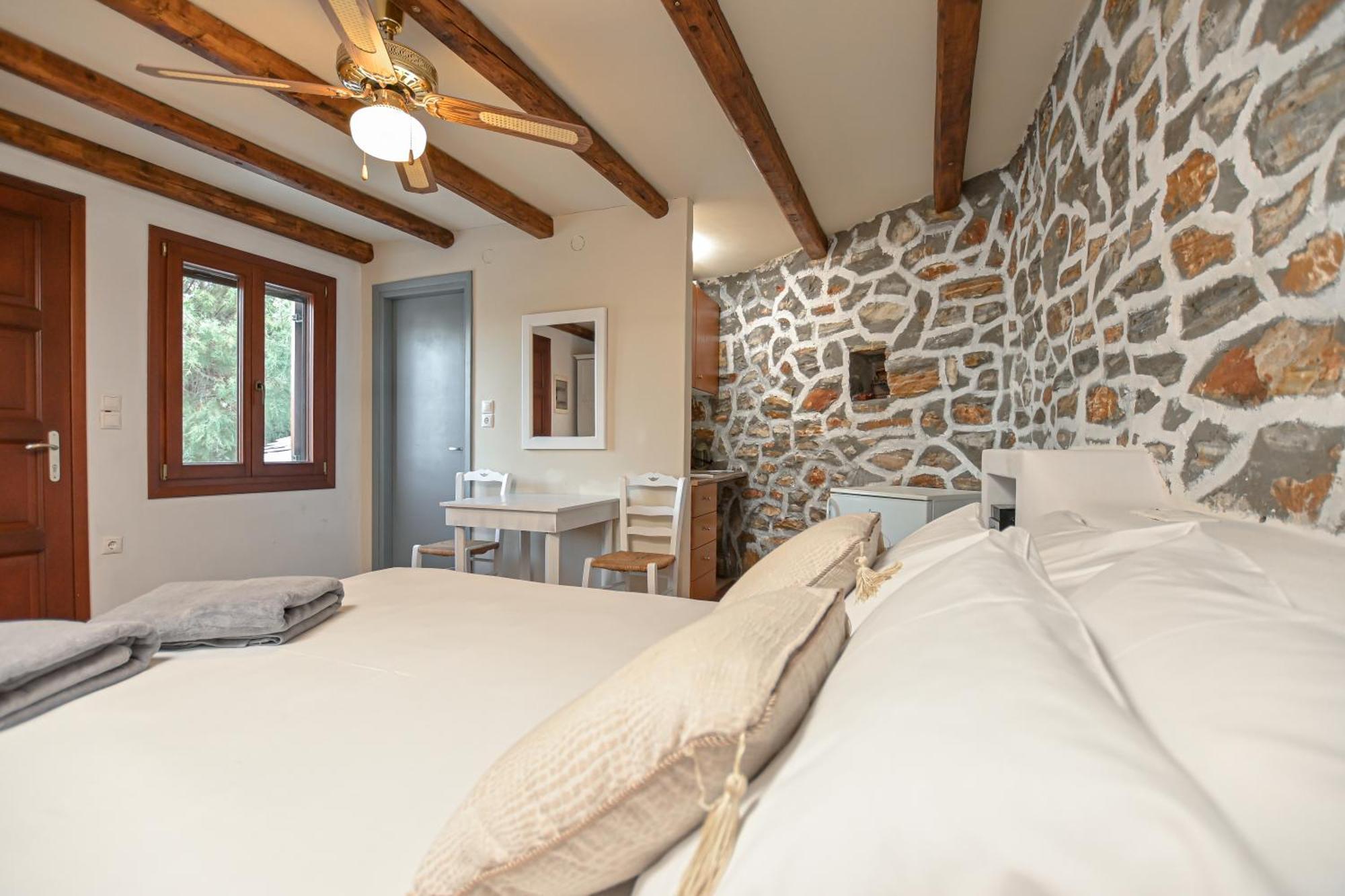 4 Bedroom Villa Valerie With Private Swimming Pool Stelida  Exterior photo